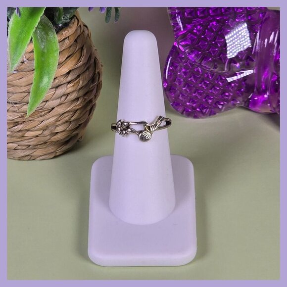 Carved Hummingbird & Flower Nature-Inspired Design Ring Size 6.5 (NWOT) - Picture 1 of 5